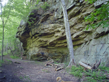 Bluffs along the Laurel-Snow Trail